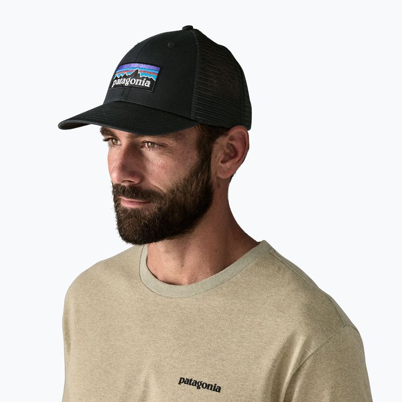Patagonia P-6 Logo LoPro Trucker Kappe schwarz 5