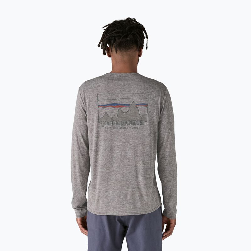 Herren Patagonia Cap Cool Daily Graphic Shirt 73 skyline/feather grey langarm 3