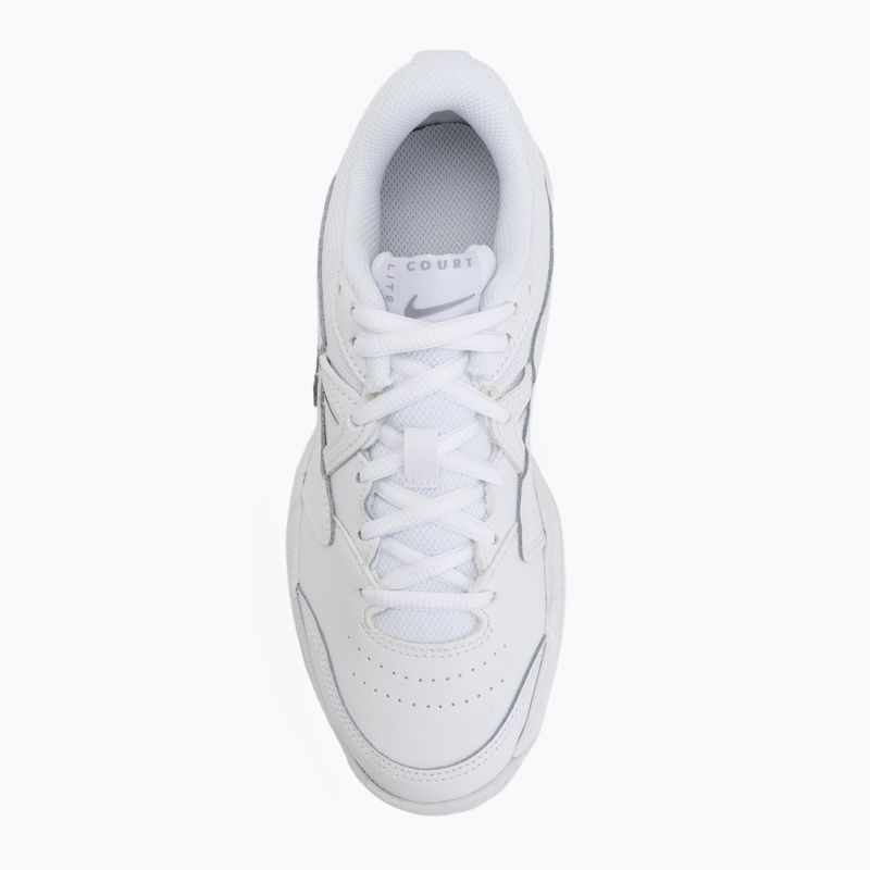Nike Court Lite 2 Jr Kinder-Tennisschuhe white/metallic silver 5