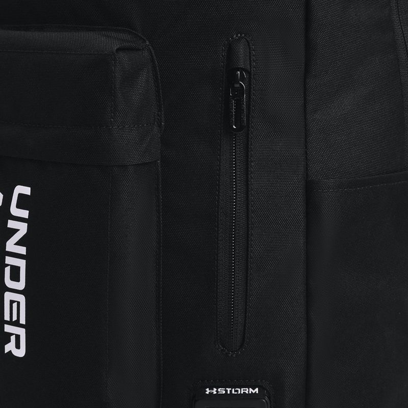 Under Armour Halftime Trekking Rucksack schwarz 1362365 3