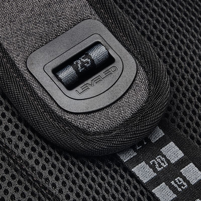 Under Armour Hustle Pro urbaner Rucksack schwarz-grau 1367060 3