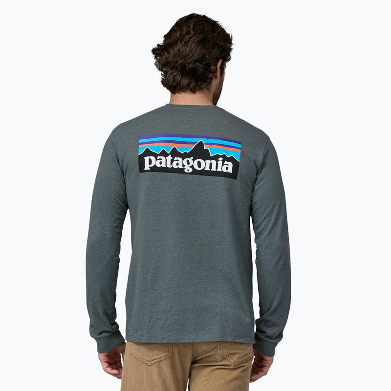 Herren Patagonia P-6 Logo Responsibili trekking Longsleeve nouveau grün 2
