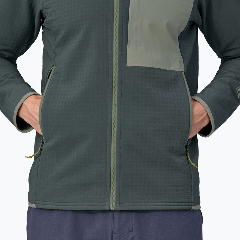 Herren Patagonia R2 TechFace Softshell Jacke nouveau grün 6