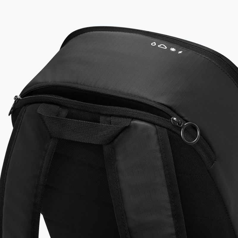 City-Rucksack Nike Heritage 23 l black/black/smoke grey 5