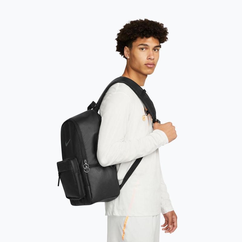 City-Rucksack Nike Heritage 23 l black/black/smoke grey 8
