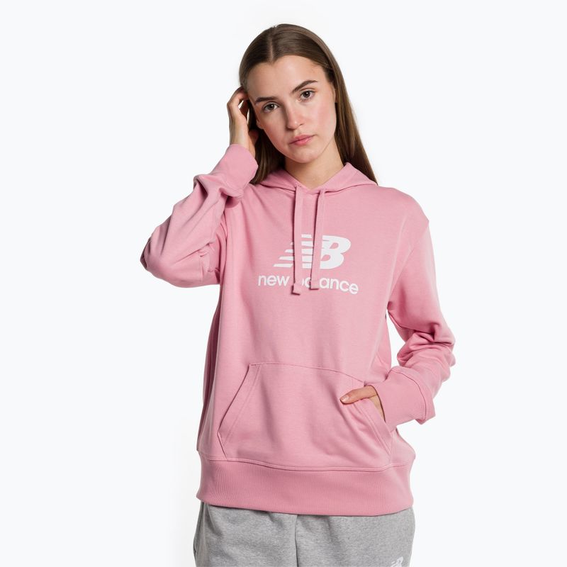 Damen Training Sweatshirt New Balance Essentials Stacked Logo French Terry Hoodie rosa WT31533HAO