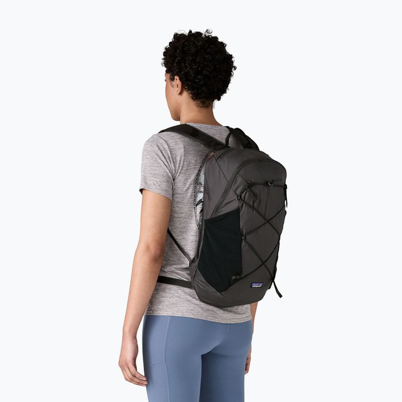 Patagonia Terravia Pack 14 l M schwarzer Wanderrucksack 3