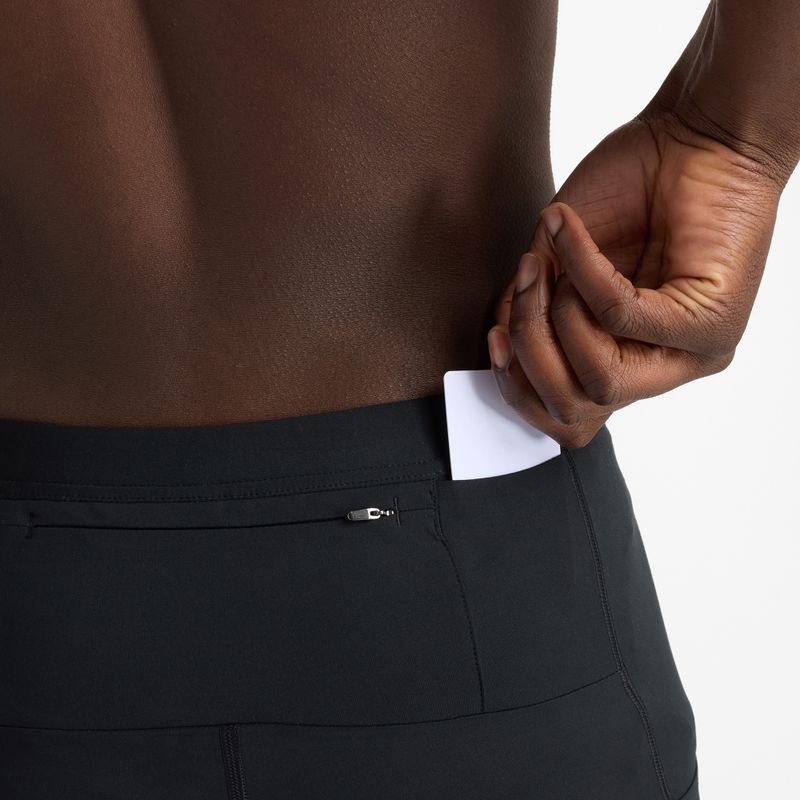 Herren New Balance Athletics Sleek Run Shorts schwarz 8