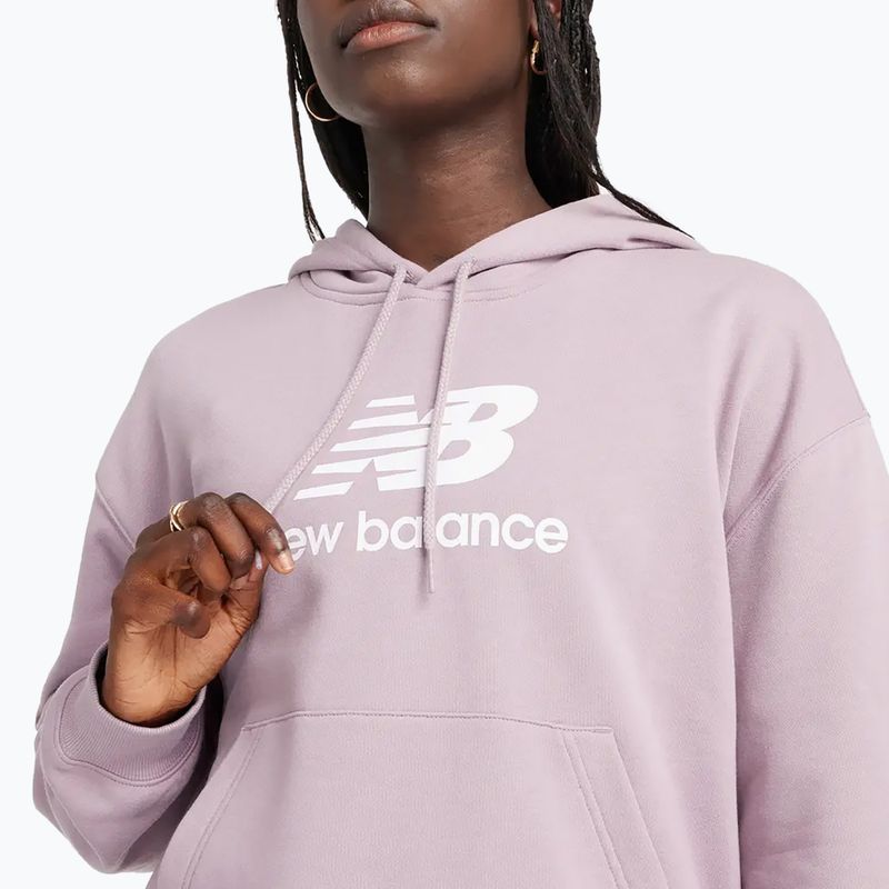 Frauen New Balance Französisch Terry Stacked Logo Hoodie icewine 4