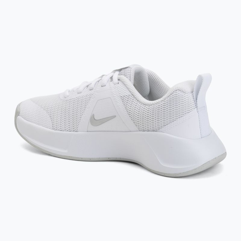 Damen Trainingsschuhe Nike MC Trainer 3 white/photon dust/metallic platinum 3