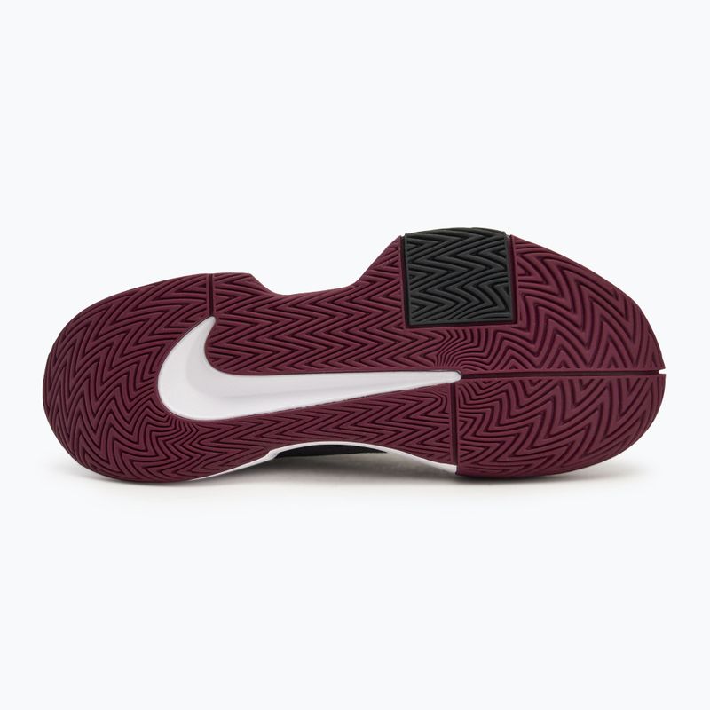 Tennisschuhe Herren Nike GP Challenge Pro dark smoke grey/ black/ photon dust/ sangria 4