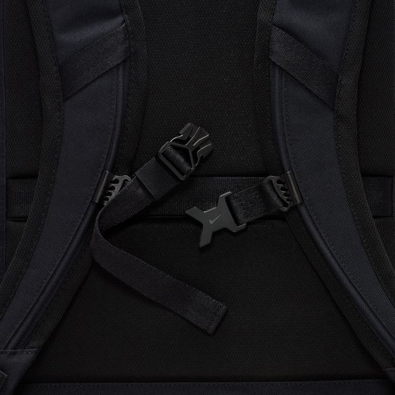 Cityrucksack Nike Utility Speed 27 l black/black/white 11
