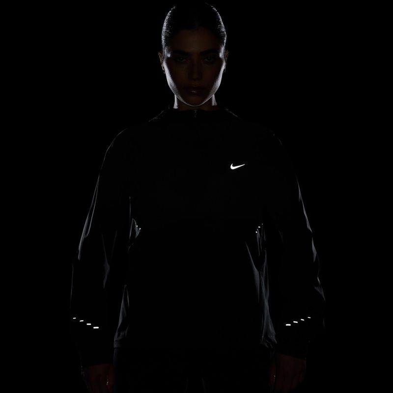 Damen-Laufjacke Nike Swift black 10