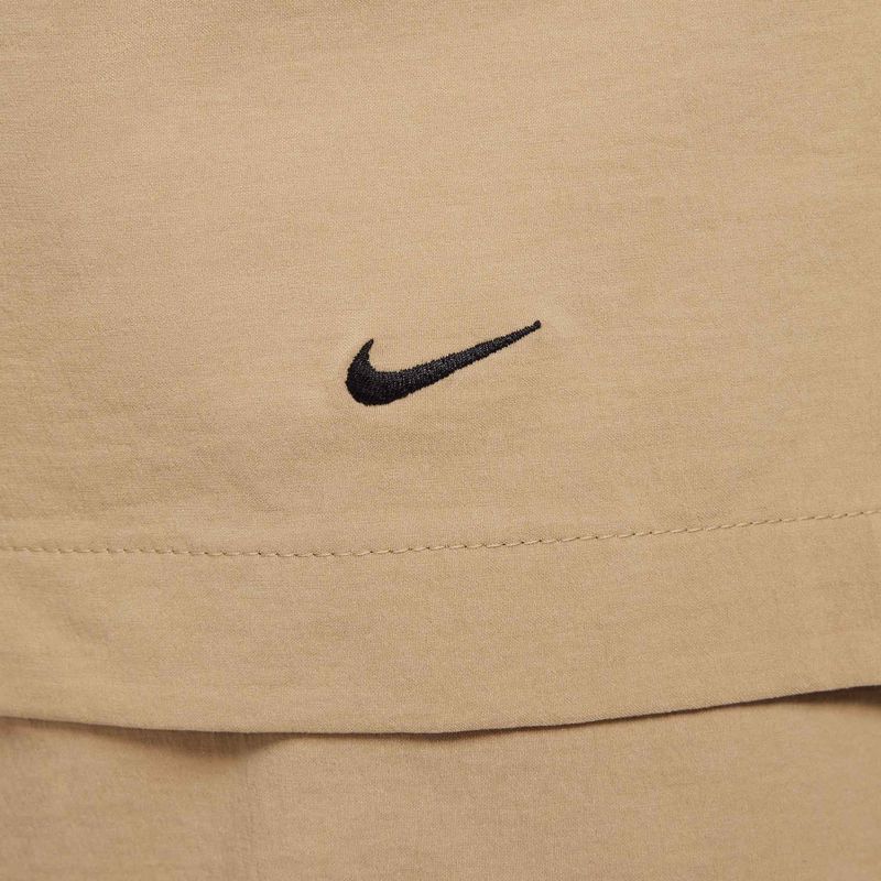 Nike Tech Woven Kinderjacke Parachute Beige/Parachute Beige/Schwarz 11