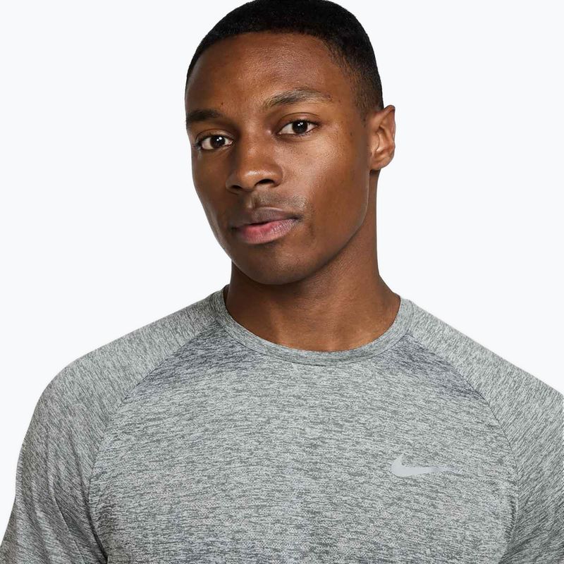 Herren Nike Stride ADV Laufshirt rauchgrau / heather 3