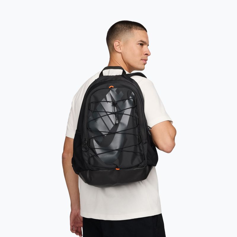 City-Rucksack Nike Hayward 26 l black/black/white 10