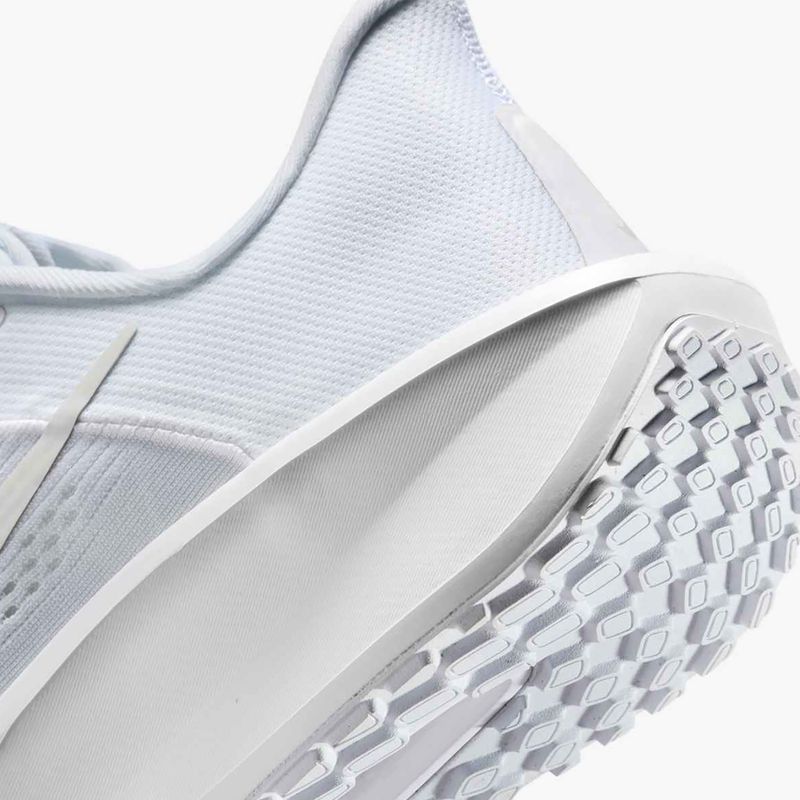 Nike Quest 6 Herren Laufschuhe weiß / platinfarbig / weiß 9