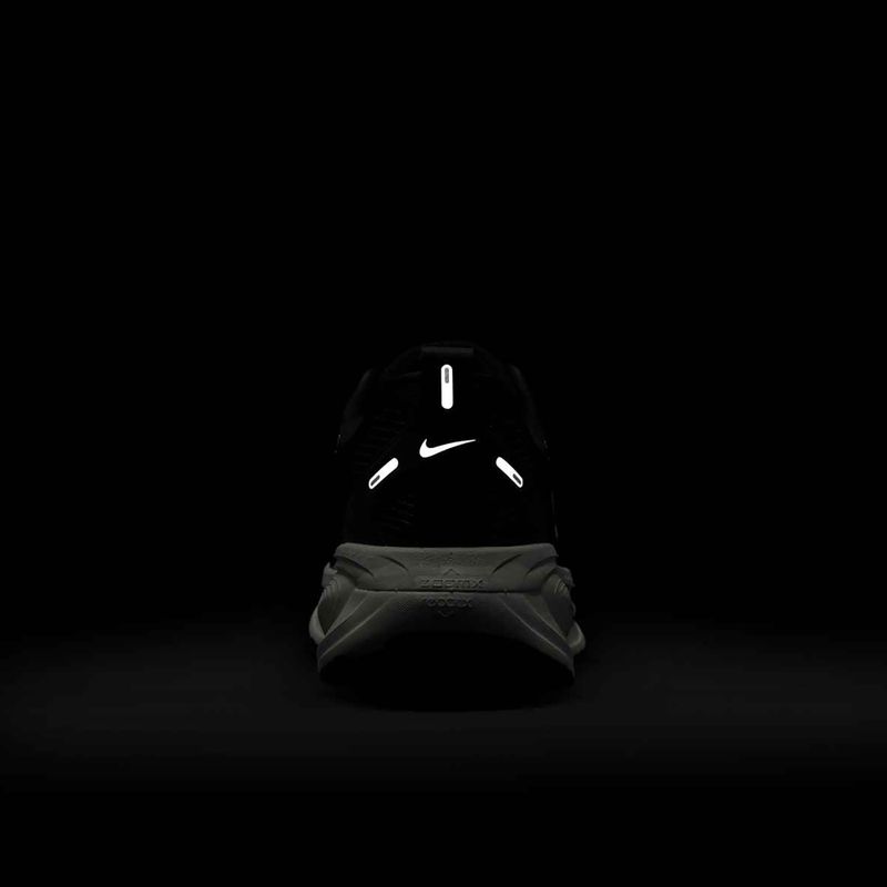 Damen-Laufschuhe Nike Vomero 18 Black/Coconut Milk/Summit White 9