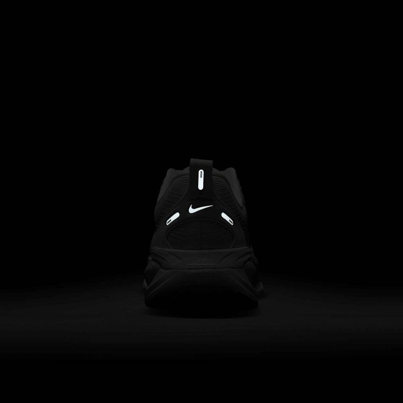 Damen-Laufschuhe Nike Vomero 18 white/photon dust/metallic silver 10