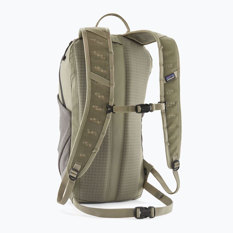 Patagonia Terravia Pack 14 l M Fluss Felsen grün Wandern Rucksack 2