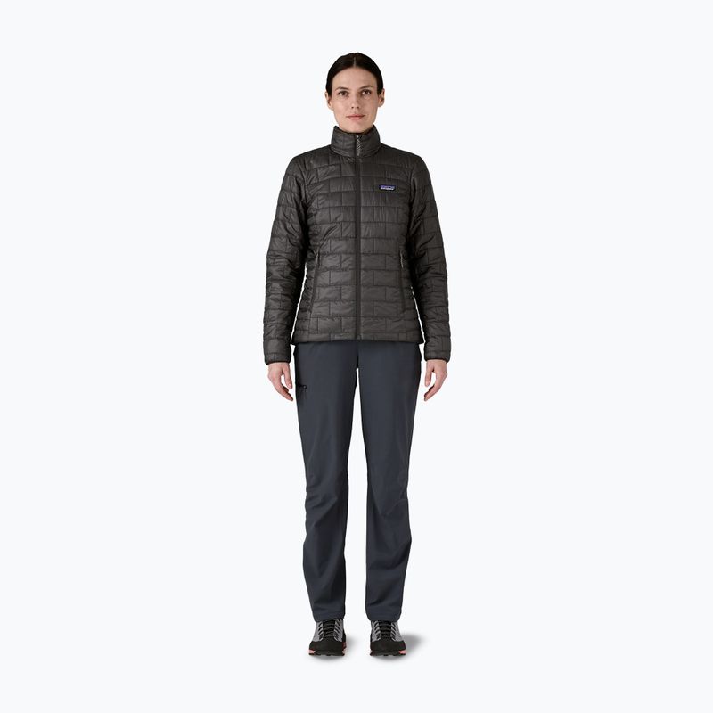 Isolierte Damenjacke Patagonia Nano Puff smolder schwarz 2