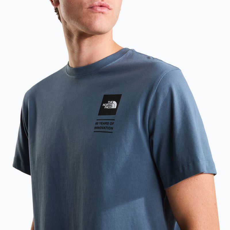 Herren-Trekking-T-Shirt The North Face Mountain Celebration Regular granite grey 5