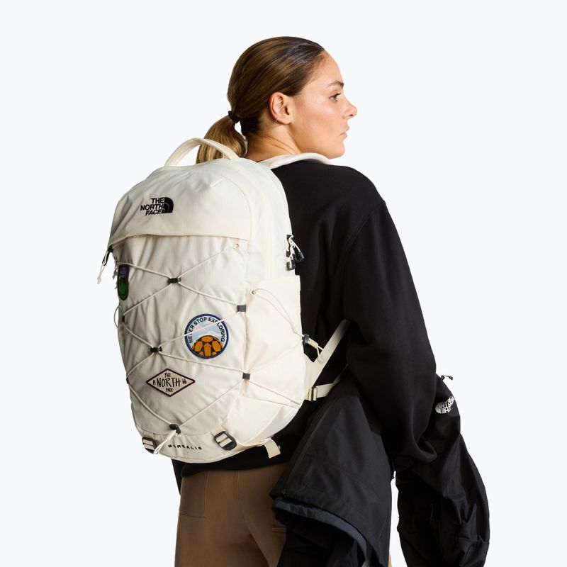 Cityrucksack The North Face Borealis Patch 21 l white dune/patch 6