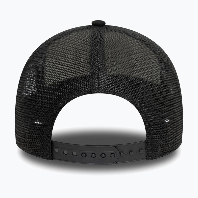 Neue Era NE Patch Distress Trucker Kappe weiß 4