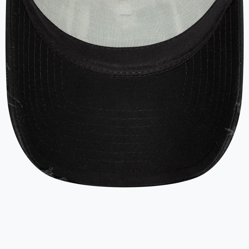 Neue Era NE Patch Distress Trucker Kappe weiß 5