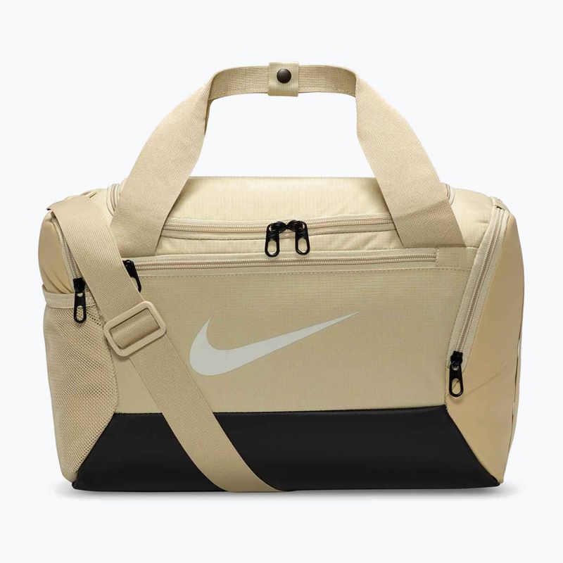 Nike Brasilia 9.5 Duffle 25 l Wüste khaki/schwarz/Segel Turnbeutel