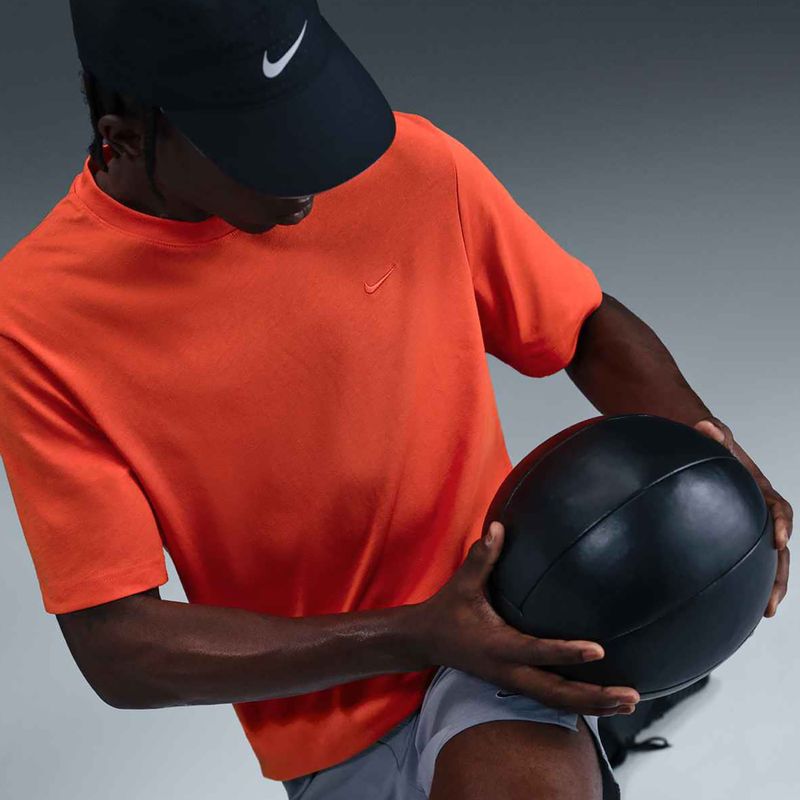 Herren Trainings-T-Shirt Nike Dri-Fit Primary picante rot 10