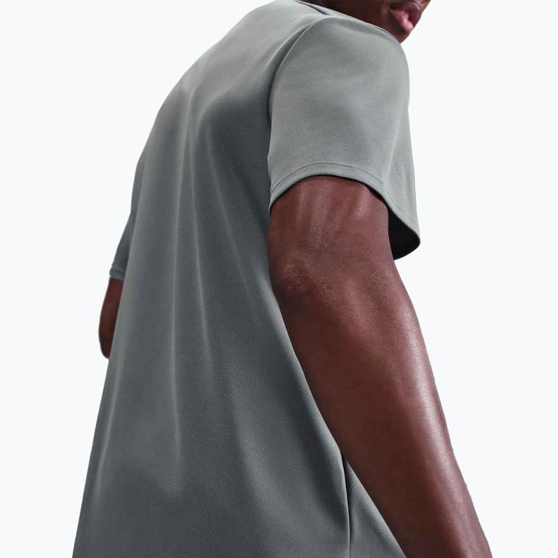 Herren Nike Miler Dri-Fit UV rauchgrau Laufshirt 4