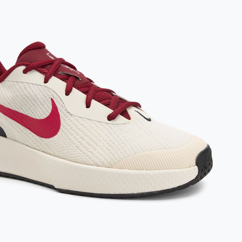 Damen Tennisschuhe Nike Vapor Lite 3 blass elfenbein / rush rosa / Segel / Team rot 7