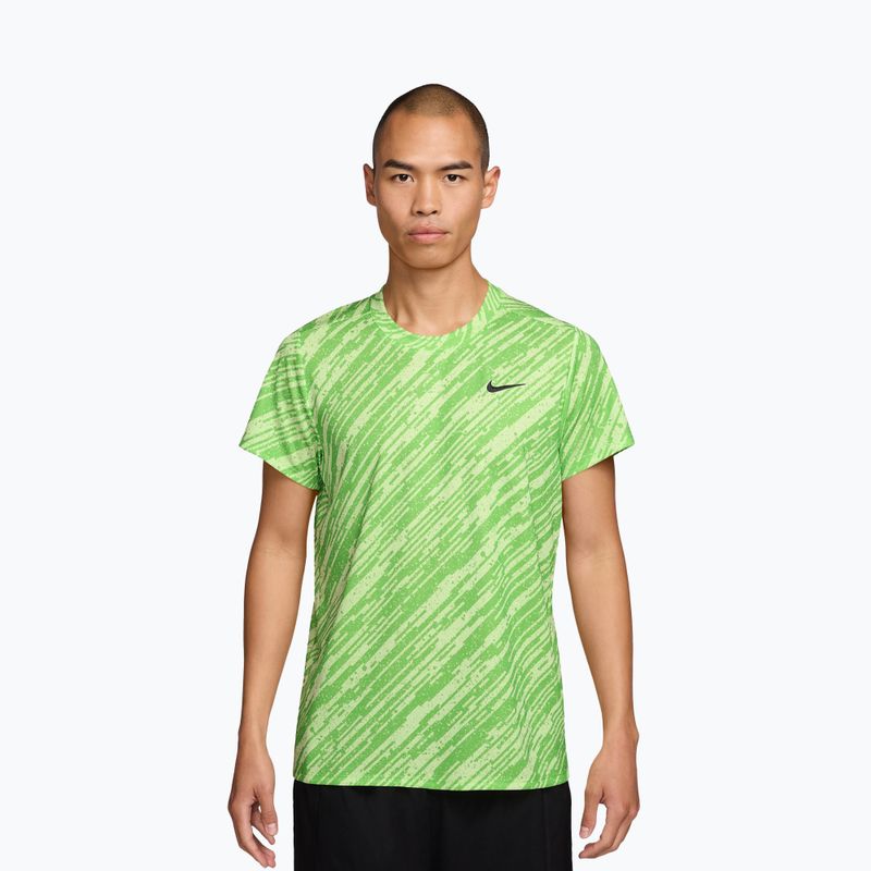 Herren-Tennisshirt Nike Court Dri-Fit Victory Print mean green/black