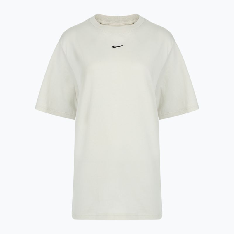 Nike Sportswear Essential leichtes Knochen-T-Shirt für Frauen 4