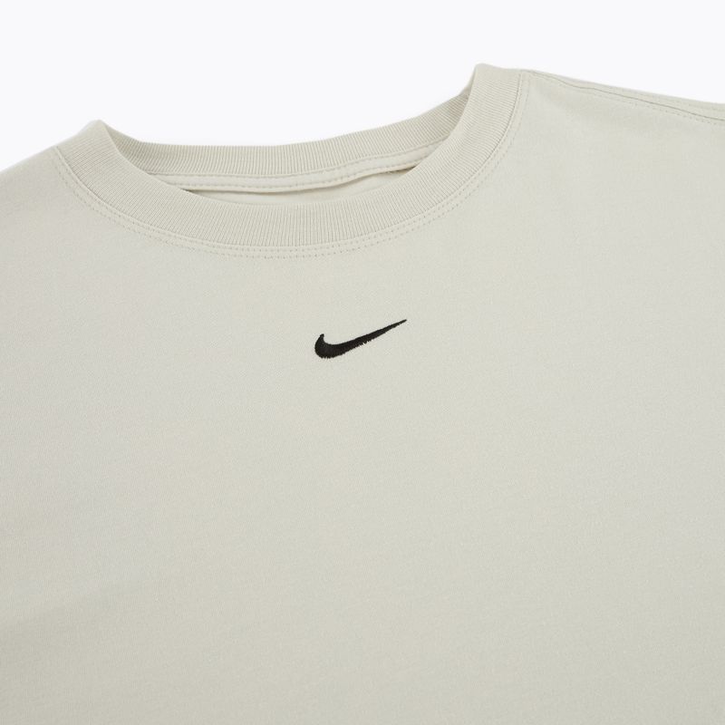 Nike Sportswear Essential leichtes Knochen-T-Shirt für Frauen 6
