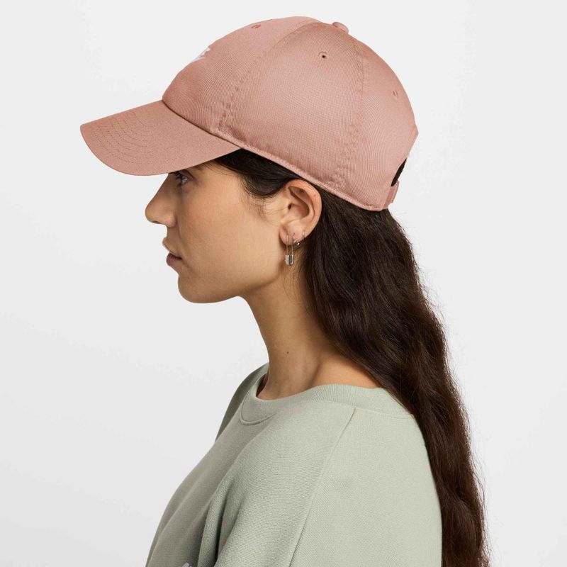 Nike Club Unstructured Futura Wash rose gold/weiß Baseballkappe 3
