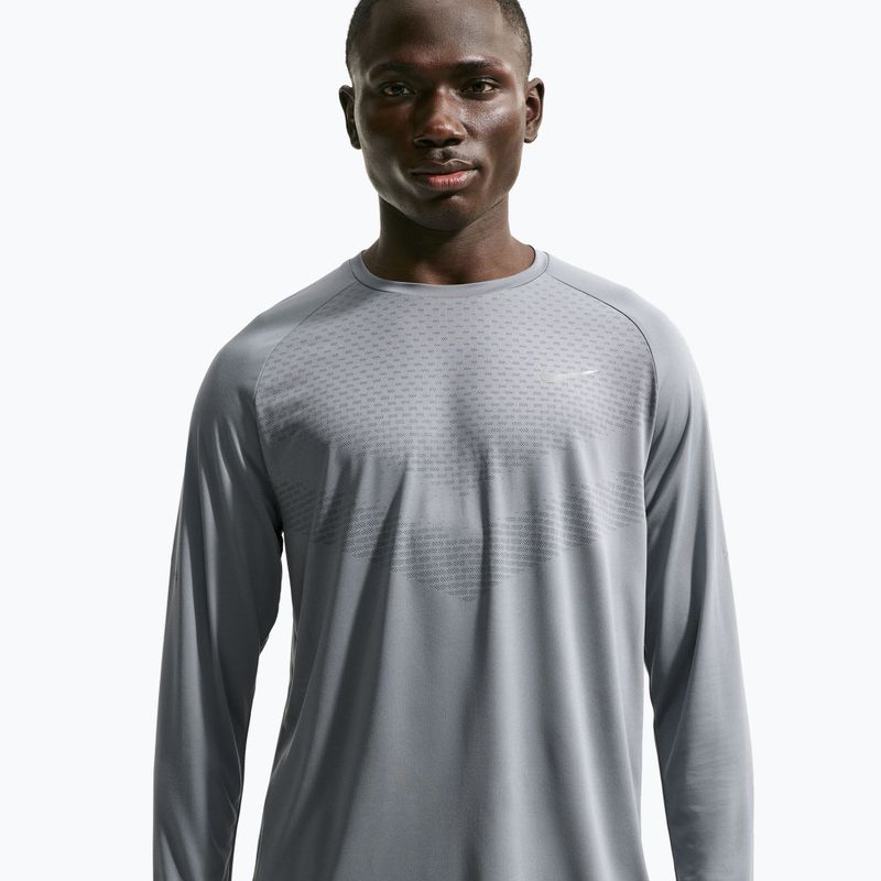 Lauf-Langarmshirt für Herren Nike Stride Dri-Fit ADV Smoke Grey 4