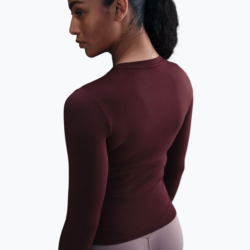 Damen-Langarmshirt Nike One Fitted Dri-Fit burgundy crush/white 4