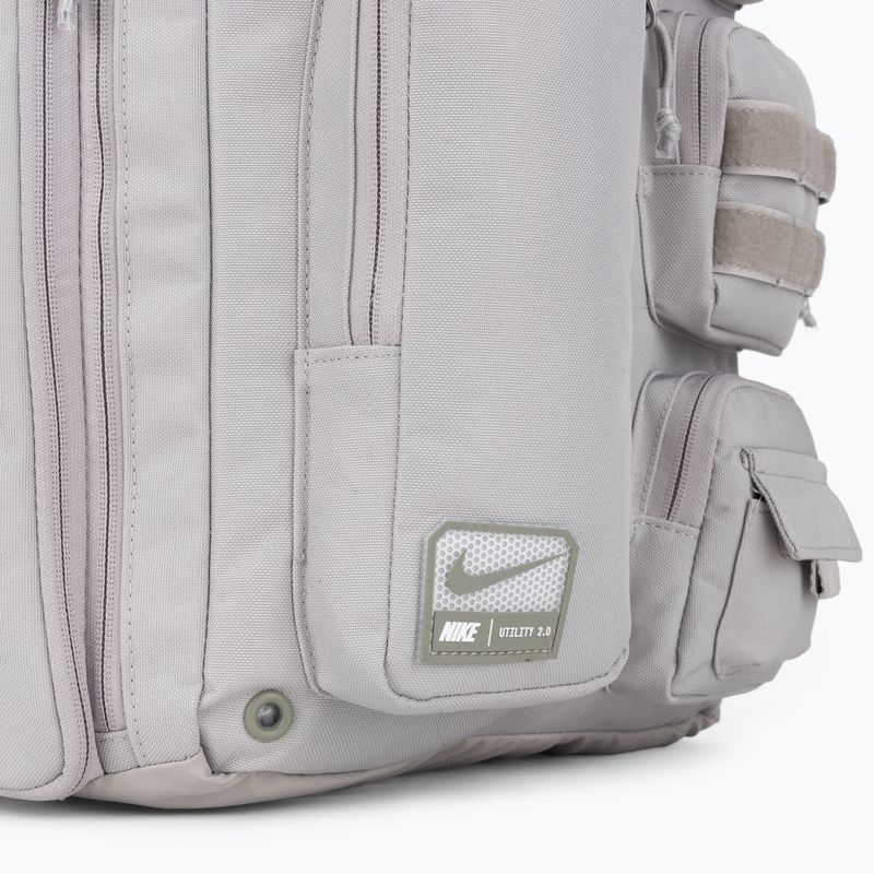 Stadtrucksack Nike Utility Elite 37 l college grey/college grey/light army 4