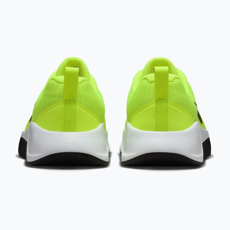 Herren Trainingsschuhe Nike MC Trainer 3 volt/white/black 4