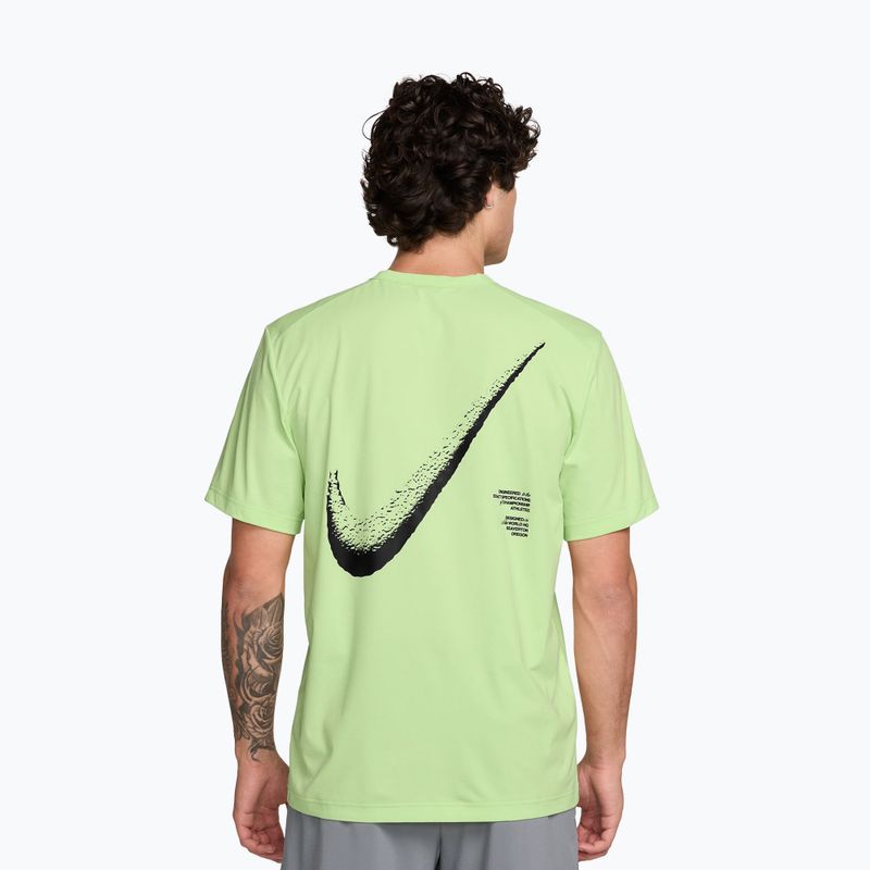Herren-T-Shirt Nike Hyverse Dri-Fit GFX light liquid lime/black 2