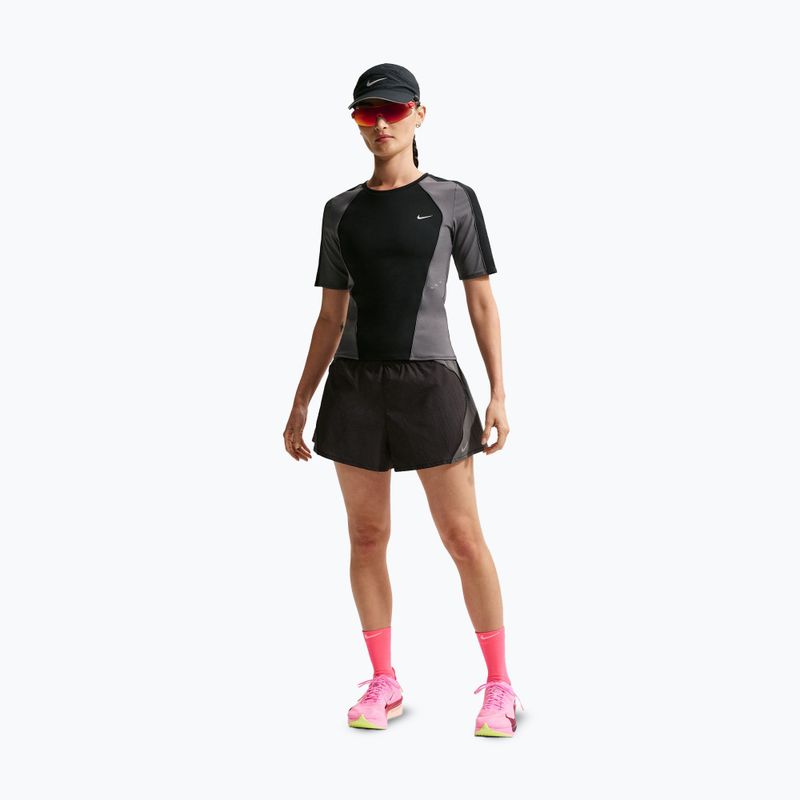 Damen-Shorts Nike Swift UV Repel High-Waisted black/iron grey 2
