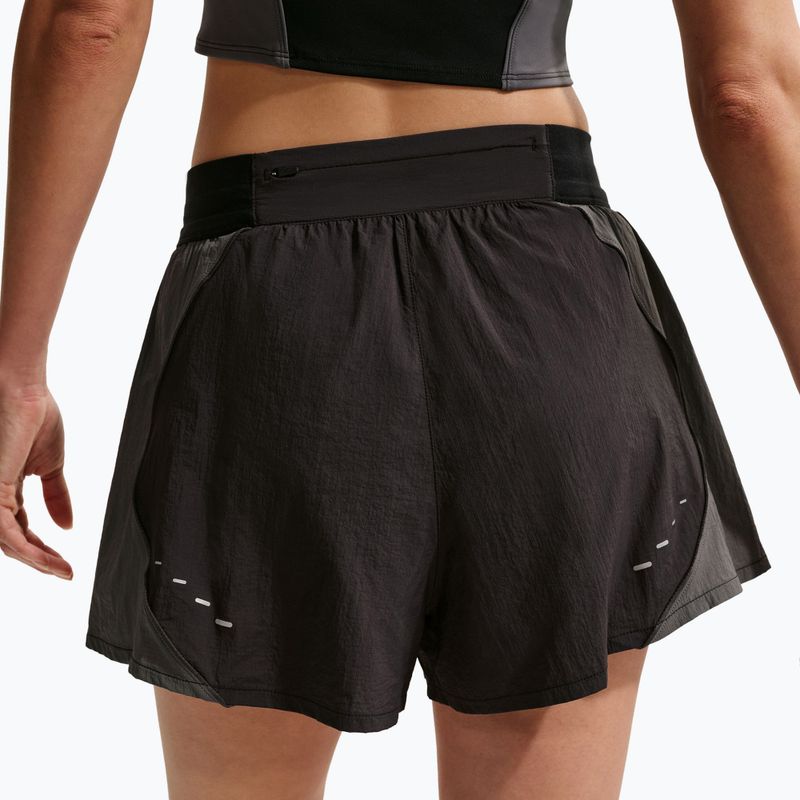 Damen-Shorts Nike Swift UV Repel High-Waisted black/iron grey 4