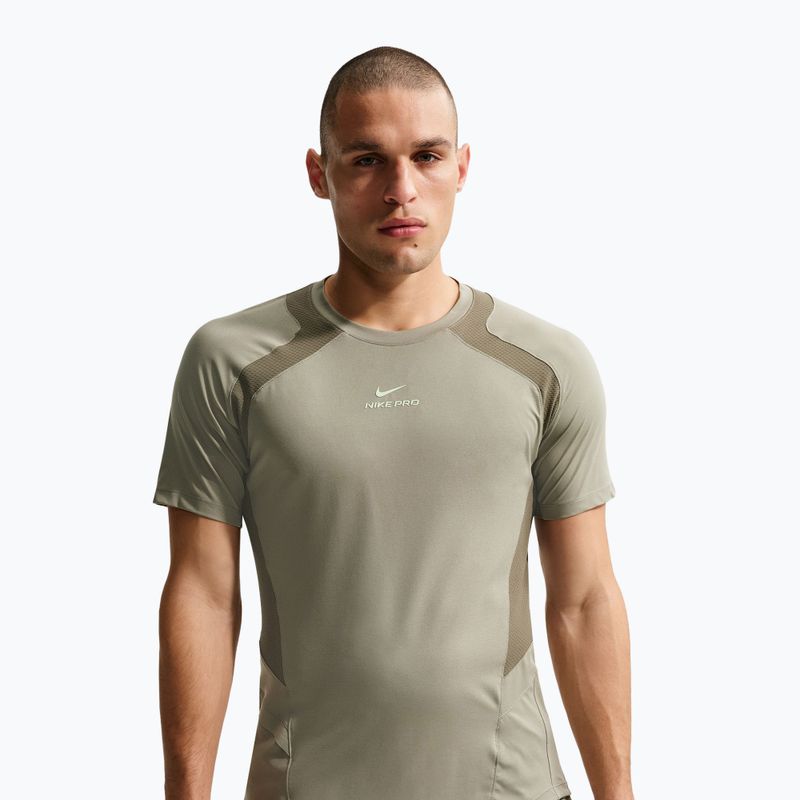 Herren Training T-Shirt Nike Pro Training Dri-Fit Light Army/Medium Olive/Light Liquid Lime 4