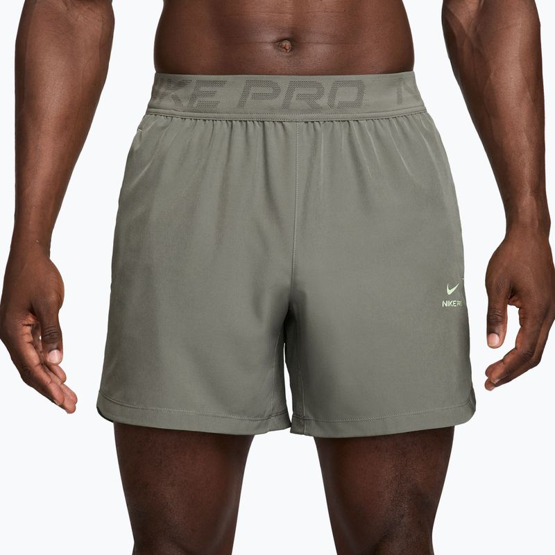 Herren-Trainingsshorts Nike Pro Training Dri-Fit 6" light army/light liquid lime 5