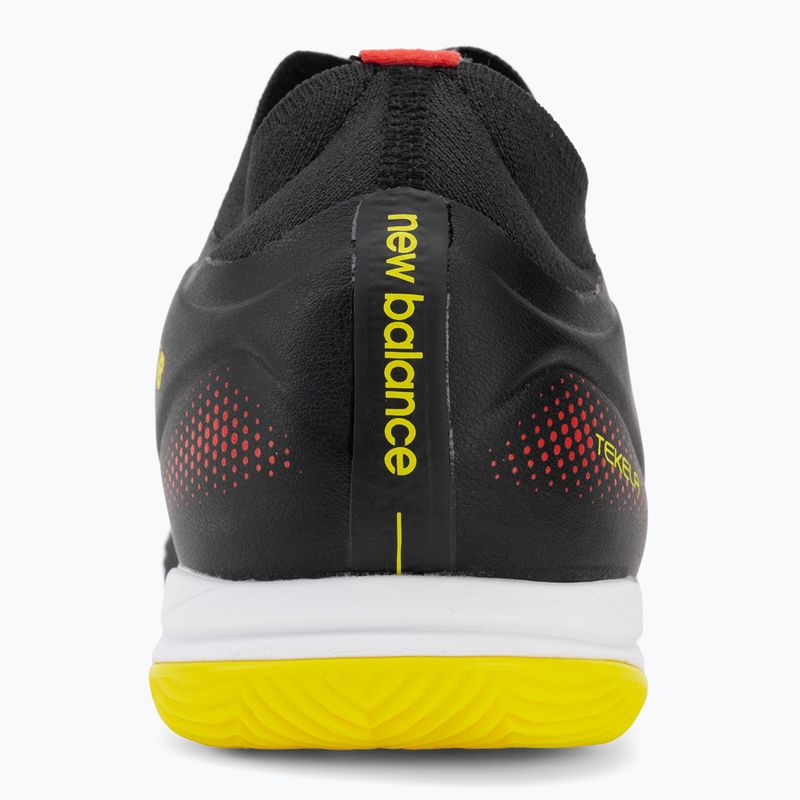 Fußballschuhe New Balance Schuhe Tekela Team Low V5 IN black 100/punch yellow/fire cracker 6