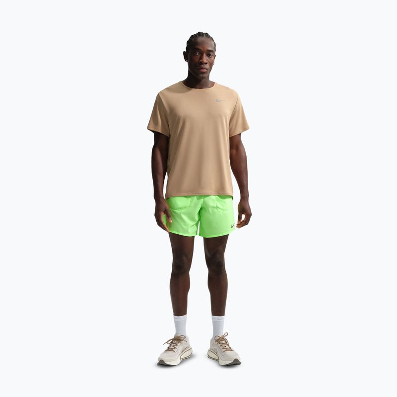 Laufshorts für Herren Nike Stride Dri-Fit Brief-Lined 7" lime blast 2