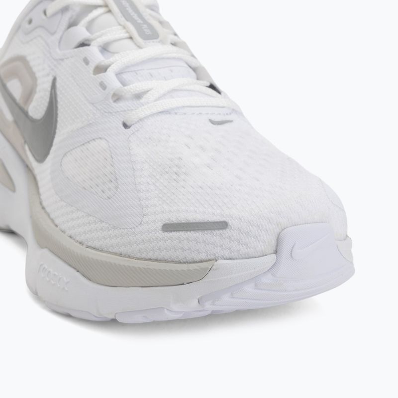 Laufschuhe für Damen Nike Structure Plus white/photon dust/metallic silver 7