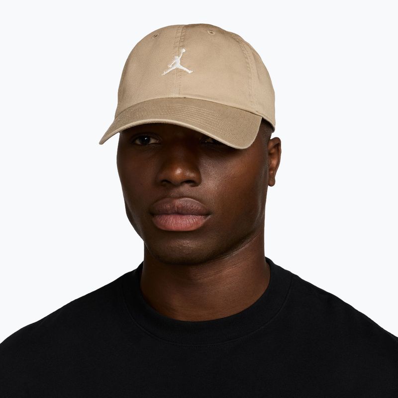 Czapka z daszkiem Nike Jordan Club Unstructured Curved-Bill khaki/sail 5